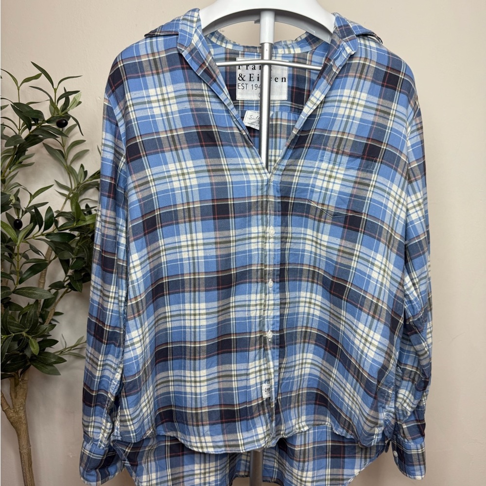 Frank & Eileen Light and Navy Blue Plaid Button-Down Shirt